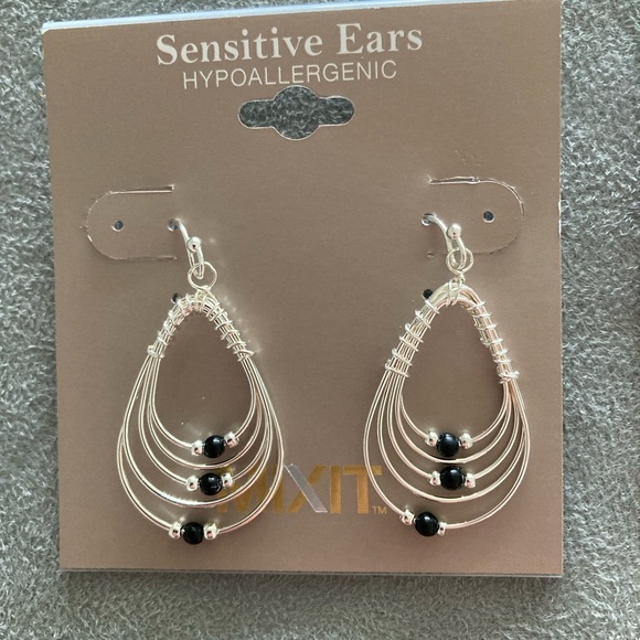 Mixit Sensitive Ears Silvertone Teardrop Shaped Beaded Earrings Set of 2 New - Picture 3 of 5